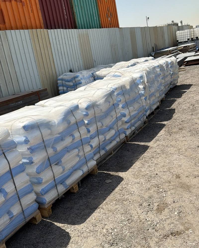 Palletised soda ash bags